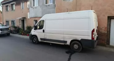 Policjanci z Kątów Wrocławskich odzyskali skradzionego Fiata Ducato i zatrzymali 40-latka