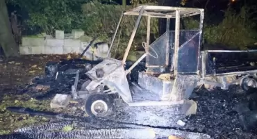 Strzelin. 29-latek podpalił płot, drewno i pojazd elektryczny. Grozi mu do 5 lat więzienia