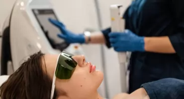 Jak odmłodzić skórę laserem tulowym?