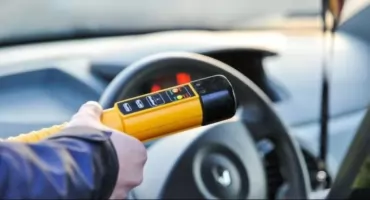 2,5 promila na DK8. Czujność kierowców i szybka reakcja policji zapobiegły tragedii