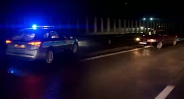 Kolejny kierowca jechał A4 pod prąd. Policja zatrzymała go na 133. km w kierunku Legnicy.