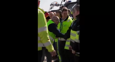 Wzruszające pożegnanie Pana Mirka w Porcie Lotniczym Wrocław. Niezapomniany film i wyjątkowy gest współpracowników po 19 latach pracy