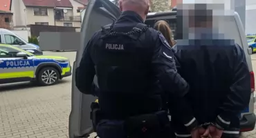 44-latek wtargnął do firmy z siekierą. Groził śmiercią, zaatakował współpracowników i zniszczył mienie