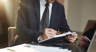 Profesjonalne wsparcie prawne we Wrocławiu. Jak zabezpieczyć interesy firmy i osoby prywatnej?
