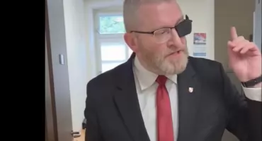 Braun znów bez zarzutów. Opuścił prokuraturę i złożył wniosek o zmianę śledczych