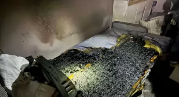 Wybuch hulajnogi elektrycznej przyczyną nocnego pożaru mieszkania w Polkowicach