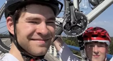 Ciekawi świata i spragnieni przygód. Adrian i Michał z Jeleniej Góry jadą rowerami do Maroka