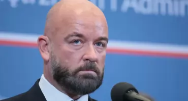 Sutryk stanie przed sądem. Padła konkretna data. W tle afera Collegium Humanum i 29 oskarżonych