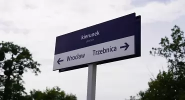 Kolej Wrocław–Trzebnica wchodzi na kolejny poziom. Będą większe pociągi i elektryfikacja linii