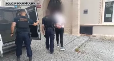 Miał na sobie koszulkę WKS. Zamaskowani napastnicy zaatakowali 15-latka i chcieli mu ją odebrać