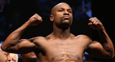 Maywether pokonał Pacmana